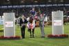Foto: Sieger Nicola Philippaerts gemeinsam mit Norbert Laufs (Vorstandsvorsitzender der Sparkasse Aachen) und ALRV-Aufsichtsratsmitglied Dr. Thomas Förl - Fotograf: CHIO Aachen/Michael Strauch