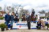 Foto: Siegerehrung der Qualifikation zum Jugendchampionat 2016; Stilspringprüfung Klasse A, Abteilung 1 (von links): Michael George (Vorsitzender Reiterverband Oldenburg), Janne Sosath-Hahn, drittplatzierte Mareile Bielefeld mit Liz, Siegerin Eske Schierhold mit Mary Poppins, Christian Finke (Öffentliche Versicherungen Oldenburg), zweitplatzierte Mareile Bielefeld mit Clooney und Schleifenpony Coxy mit Jana - Fotograf: Hahn
