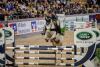 Foto: Vieca Sophie Bade und Campino auf dem Weg zum Sieg im Championat der Pferdestadt Neumünster der Ponyreiter - Fotograf: Stefan Lafrentz