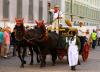 Foto: Traditioneller Startschuss für das LONGINES PfingstTurnier Wiesbaden. Der Kutschenkorso - Fotograf: Stefan Kellerwessel